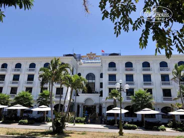 Crown Nguyen Hoang Hotel